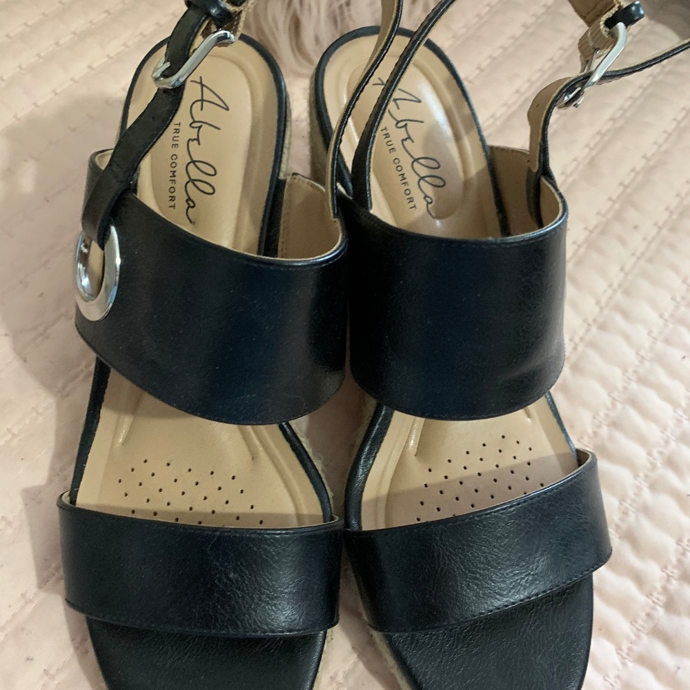 Wedge sandals